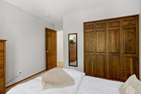 8660 Black Maple Drive Eden Prairie MN 55344