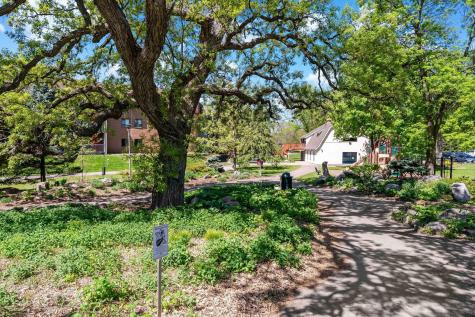 8660 Black Maple Drive Eden Prairie MN 55344