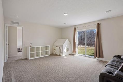 1020 White Tail Lane Montrose MN 55363