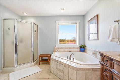 46461 Tucker Street NE Cambridge MN 55008