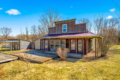 46461 Tucker Street NE Cambridge MN 55008