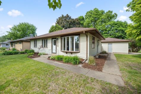 2619 Herschel Street Roseville MN 55113