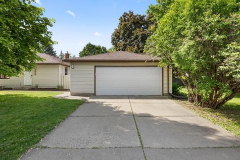 2619 Herschel Street Roseville MN 55113