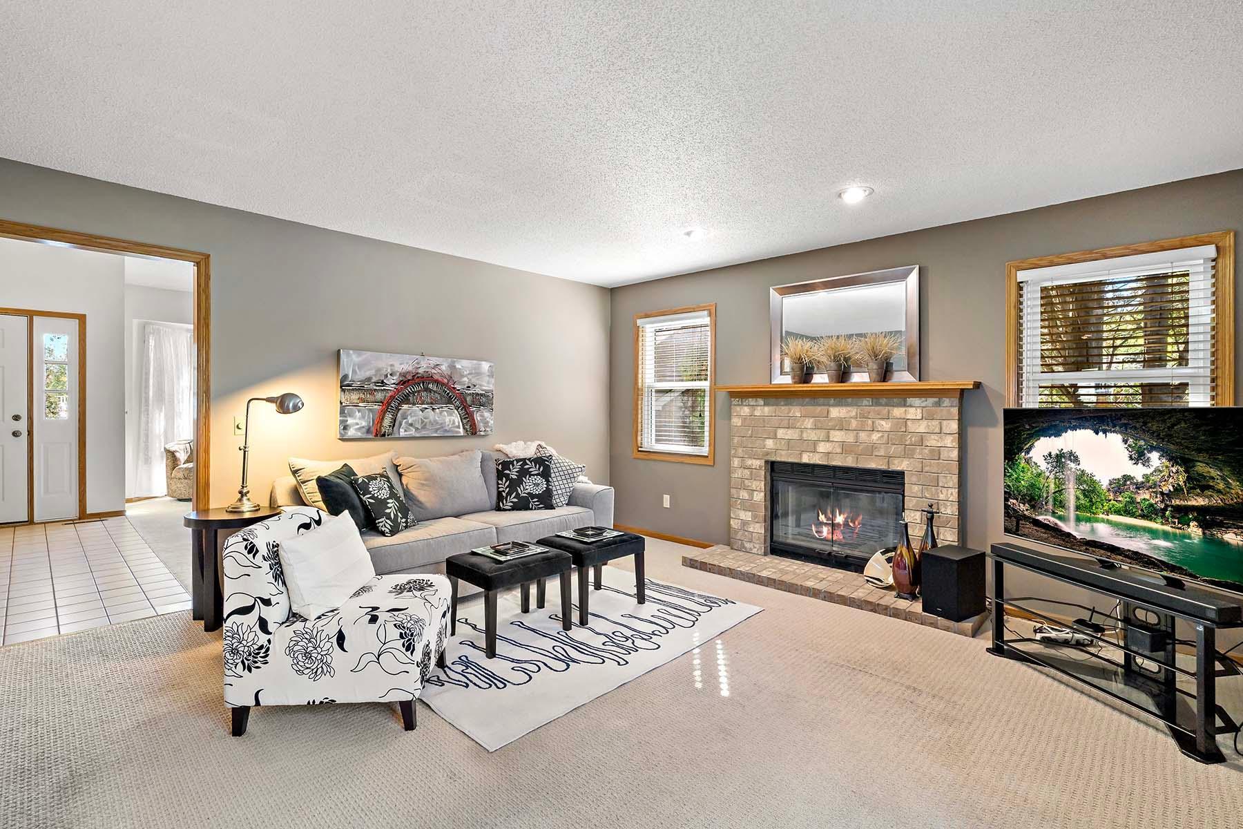 12785 Edinbrook Path Apple Valley MN 55124