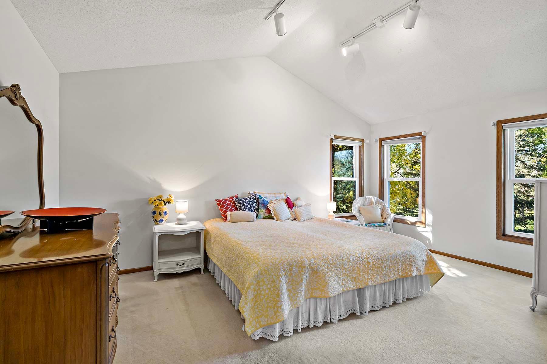 12785 Edinbrook Path Apple Valley MN 55124