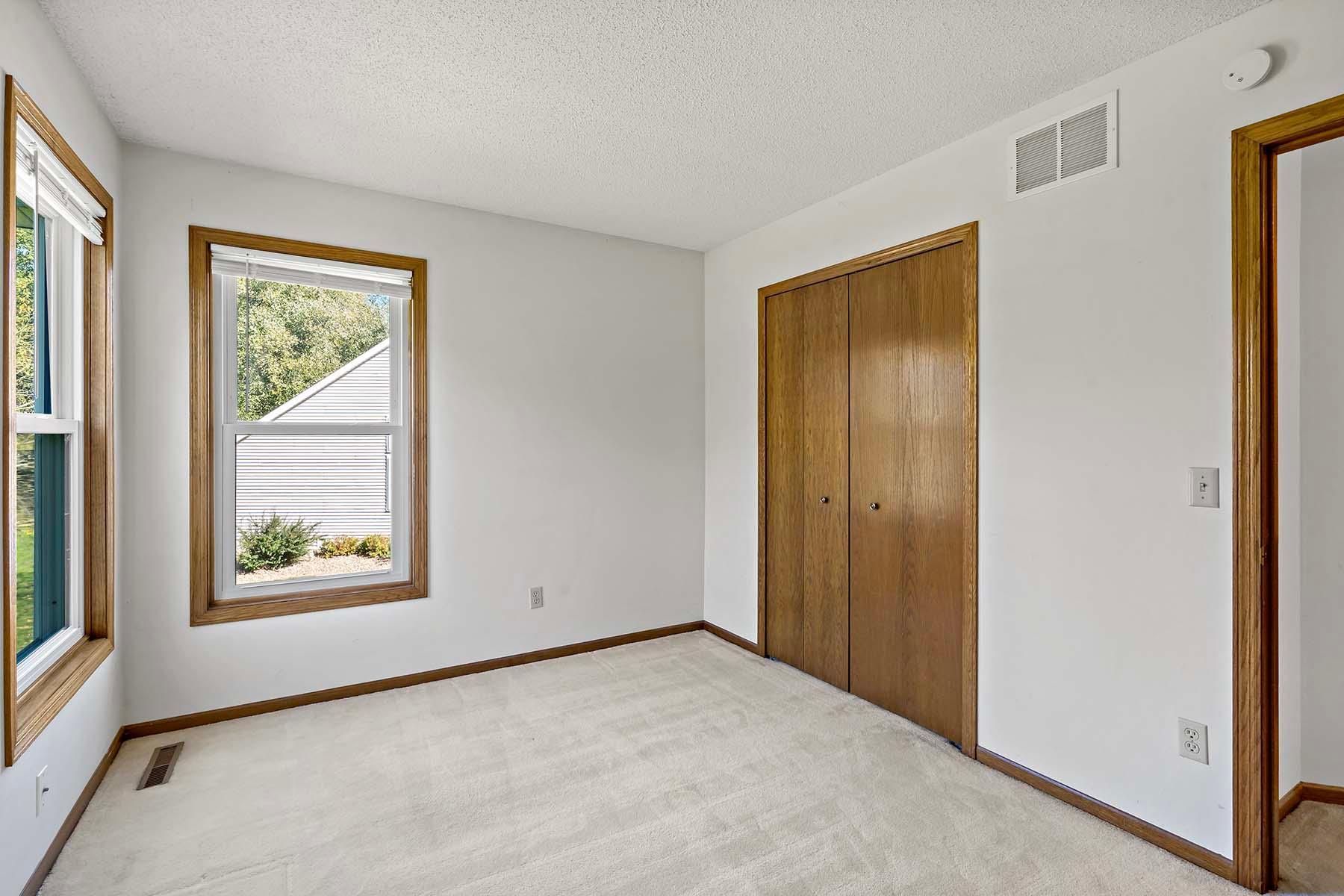 12785 Edinbrook Path Apple Valley MN 55124