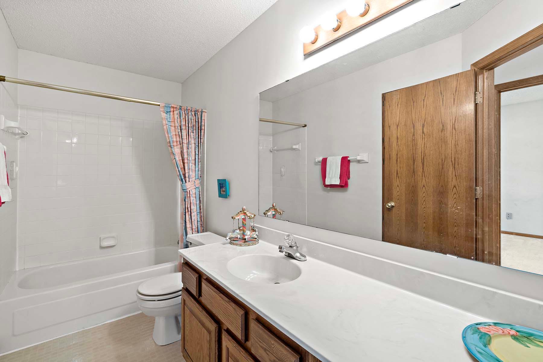 12785 Edinbrook Path Apple Valley MN 55124