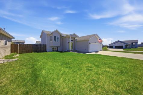 4537 Newport Lane West Fargo ND 58078