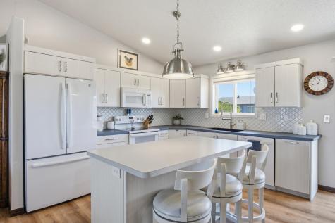 4537 Newport Lane West Fargo ND 58078
