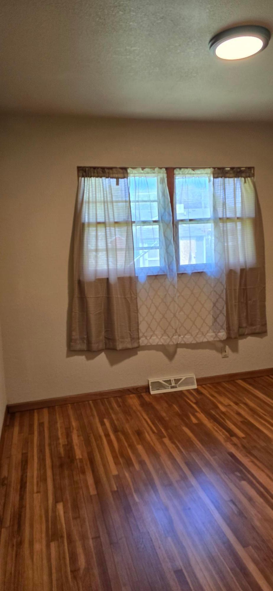 114 N 6th Avenue Albert Lea MN 56007