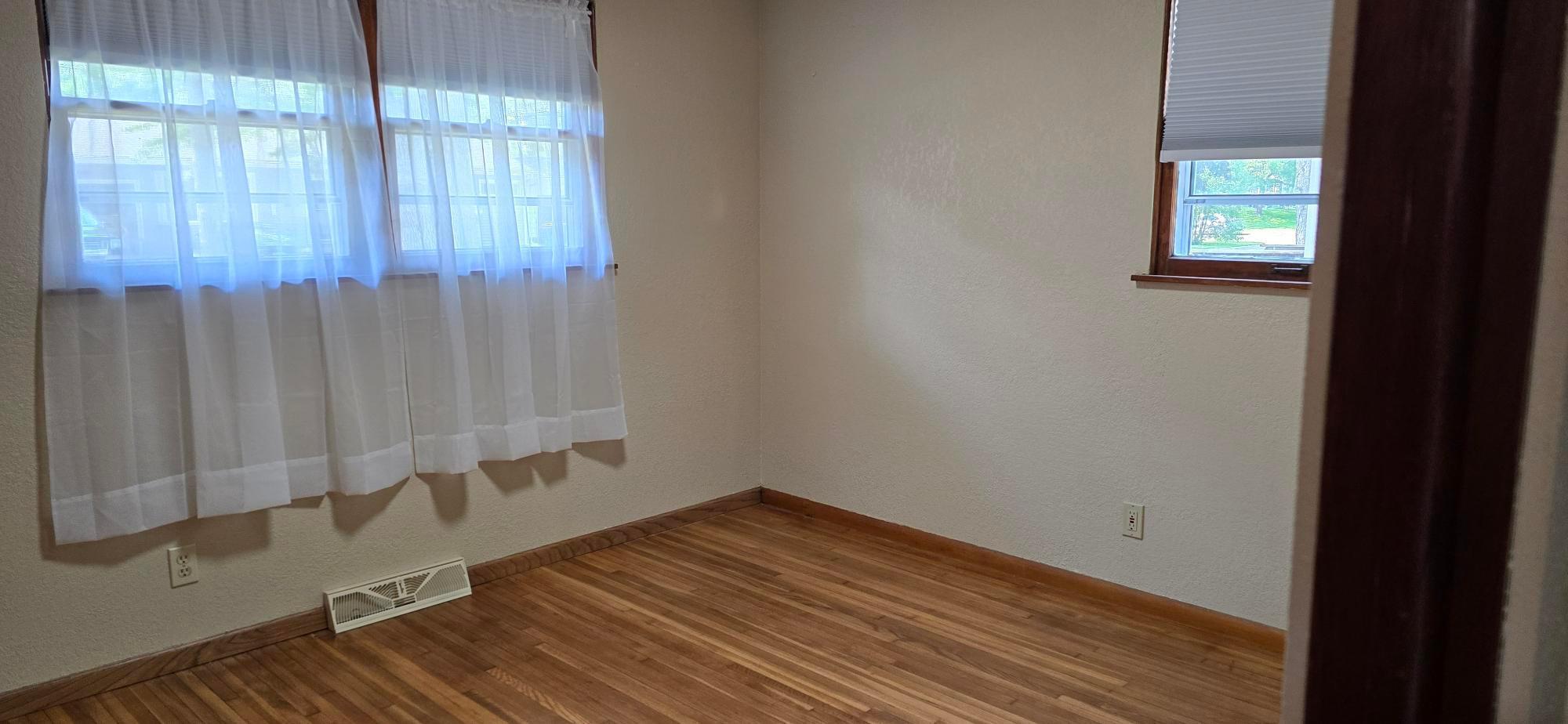 114 N 6th Avenue Albert Lea MN 56007