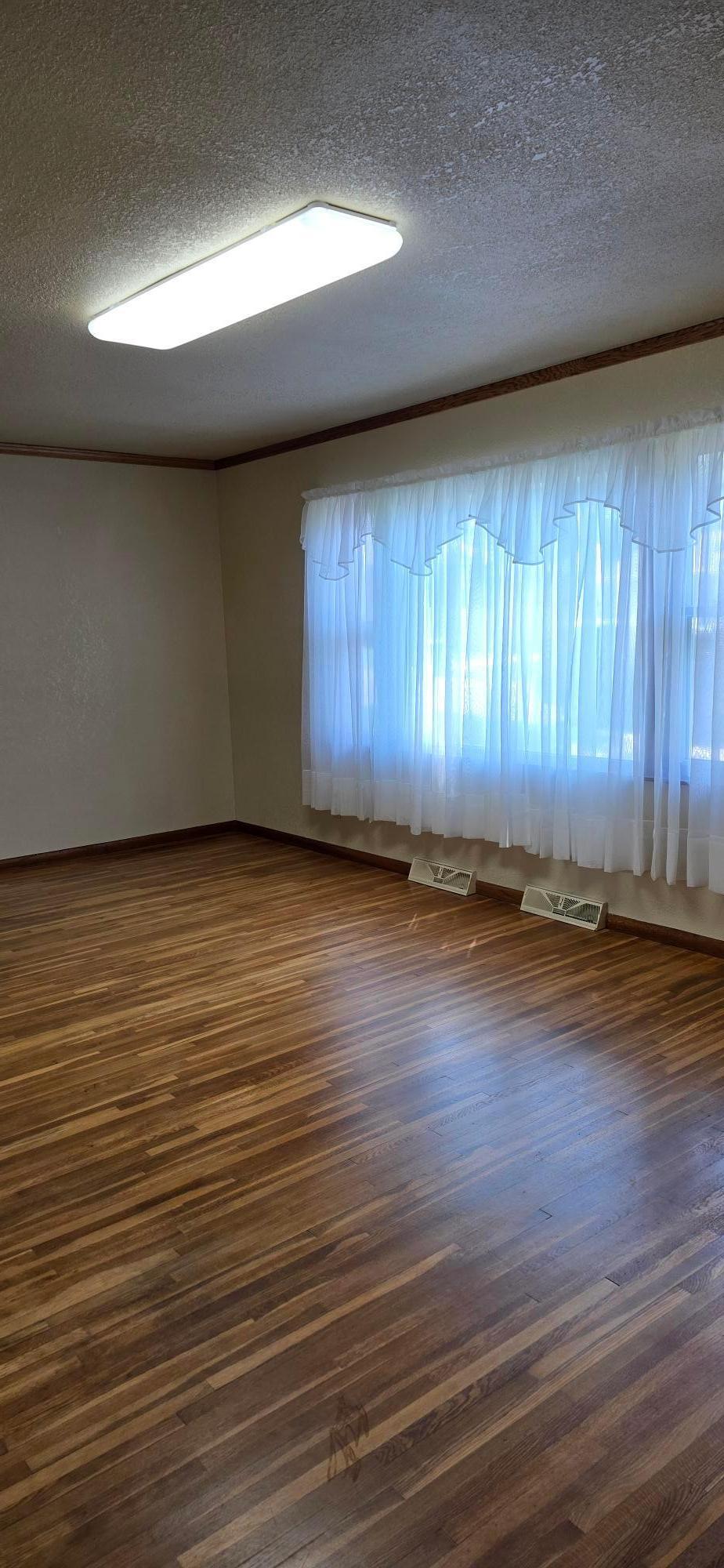 114 N 6th Avenue Albert Lea MN 56007