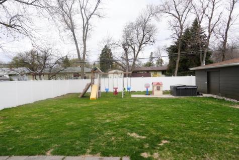 402 Morrison Street West Fargo ND 58078