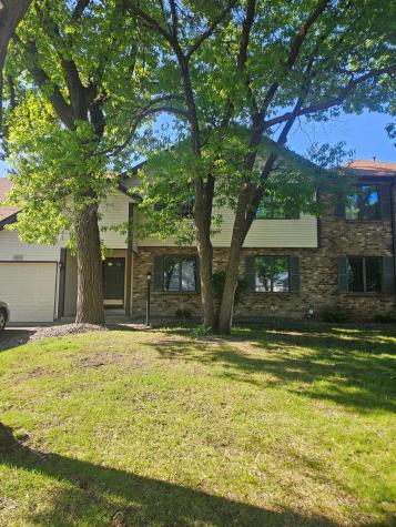 2638 Lake Court Drive Mounds View MN 55112