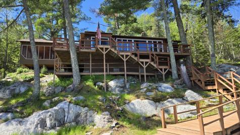 12418 Rock Point Drive Kabetogama MN 56669