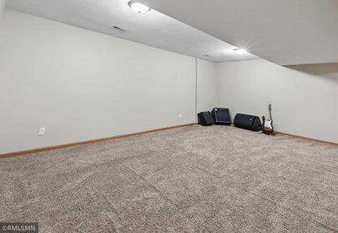 20374 Kensington Way Lakeville MN 55044
