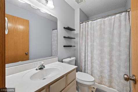 20374 Kensington Way Lakeville MN 55044