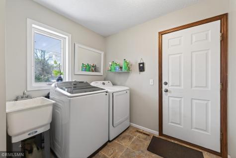 20374 Kensington Way Lakeville MN 55044