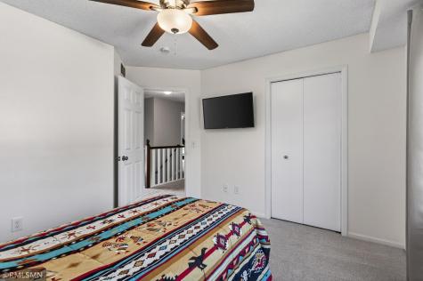 20374 Kensington Way Lakeville MN 55044