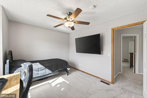 20374 Kensington Way Lakeville MN 55044