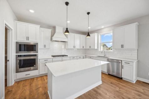 2084 Kestrel Drive Shakopee MN 55379