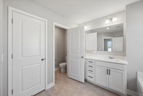 2084 Kestrel Drive Shakopee MN 55379