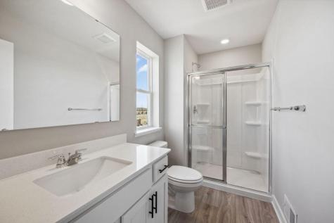 2084 Kestrel Drive Shakopee MN 55379