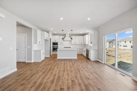 2084 Kestrel Drive Shakopee MN 55379