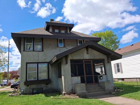 377 E Broadway Street Winona MN 55987