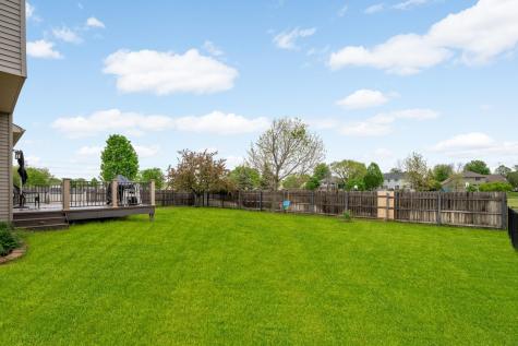 9420 Fallgold Parkway N Brooklyn Park MN 55443