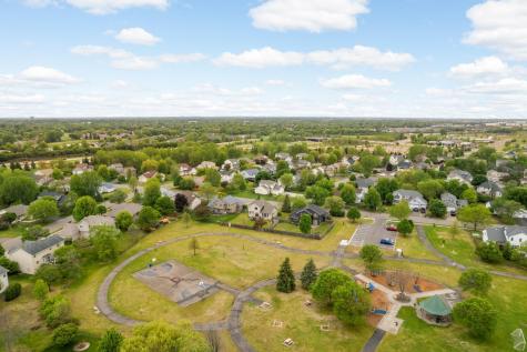 9420 Fallgold Parkway N Brooklyn Park MN 55443