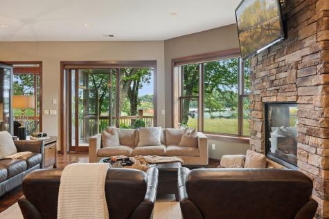 19900 Cottagewood Road Deephaven MN 55331
