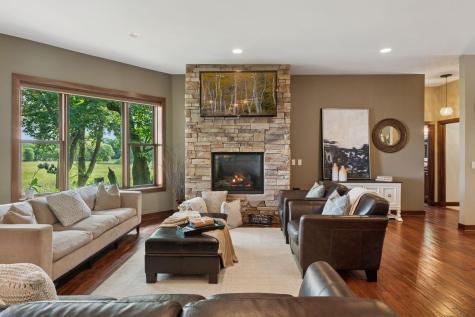 19900 Cottagewood Road Deephaven MN 55331