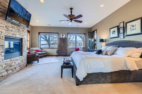 19900 Cottagewood Road Deephaven MN 55331