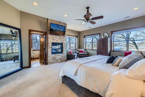 19900 Cottagewood Road Deephaven MN 55331