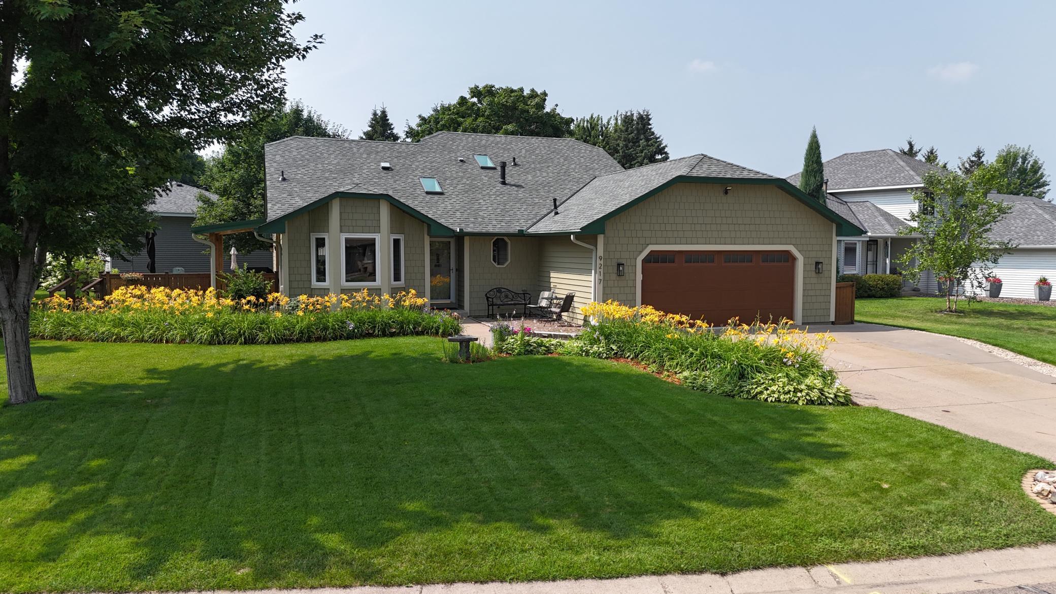 9217 Woodhall Bay N Brooklyn Park MN 55443