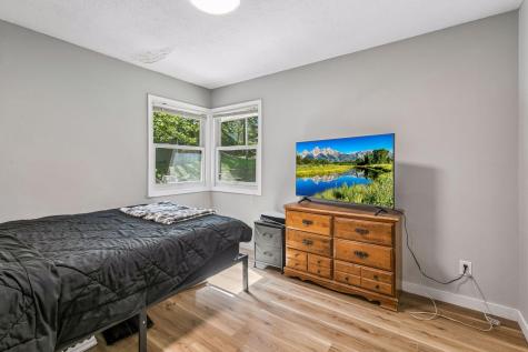 1105 Lakeview Drive Burnsville MN 55337