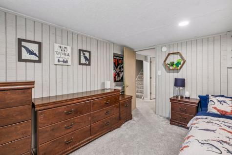 1105 Lakeview Drive Burnsville MN 55337