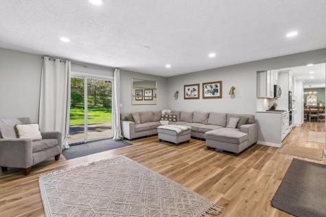1105 Lakeview Drive Burnsville MN 55337
