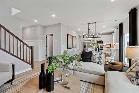 15027 Askeaton Place Rosemount MN 55068
