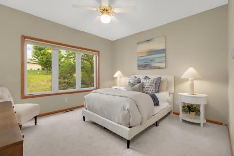 19134 Inndale Drive Lakeville MN 55044