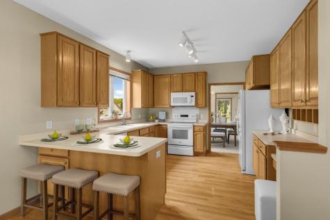 19134 Inndale Drive Lakeville MN 55044