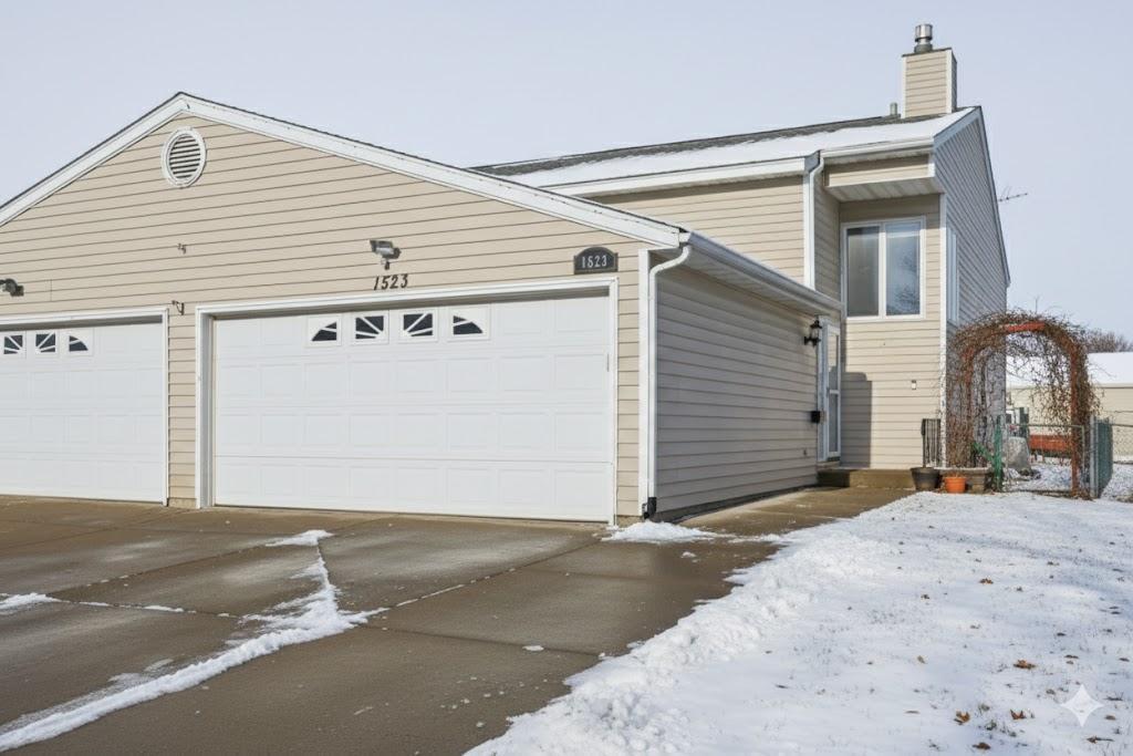 1523 28 Avenue S Fargo ND 58103