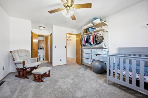 1523 28 Avenue S Fargo ND 58103