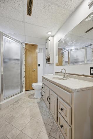 1523 28 Avenue S Fargo ND 58103