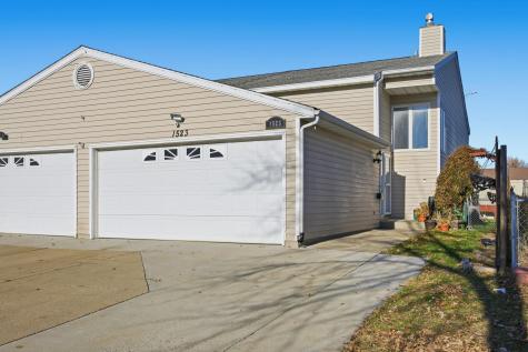 1523 28 Avenue S Fargo ND 58103