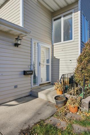 1523 28 Avenue S Fargo ND 58103