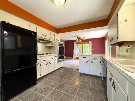 1447 Sterling Street S Maplewood MN 55119