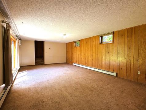 1447 Sterling Street S Maplewood MN 55119