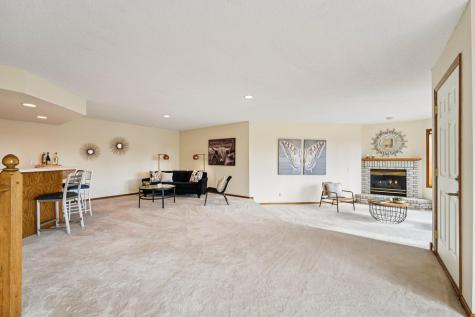 2701 Ashley Terrace New Brighton MN 55112